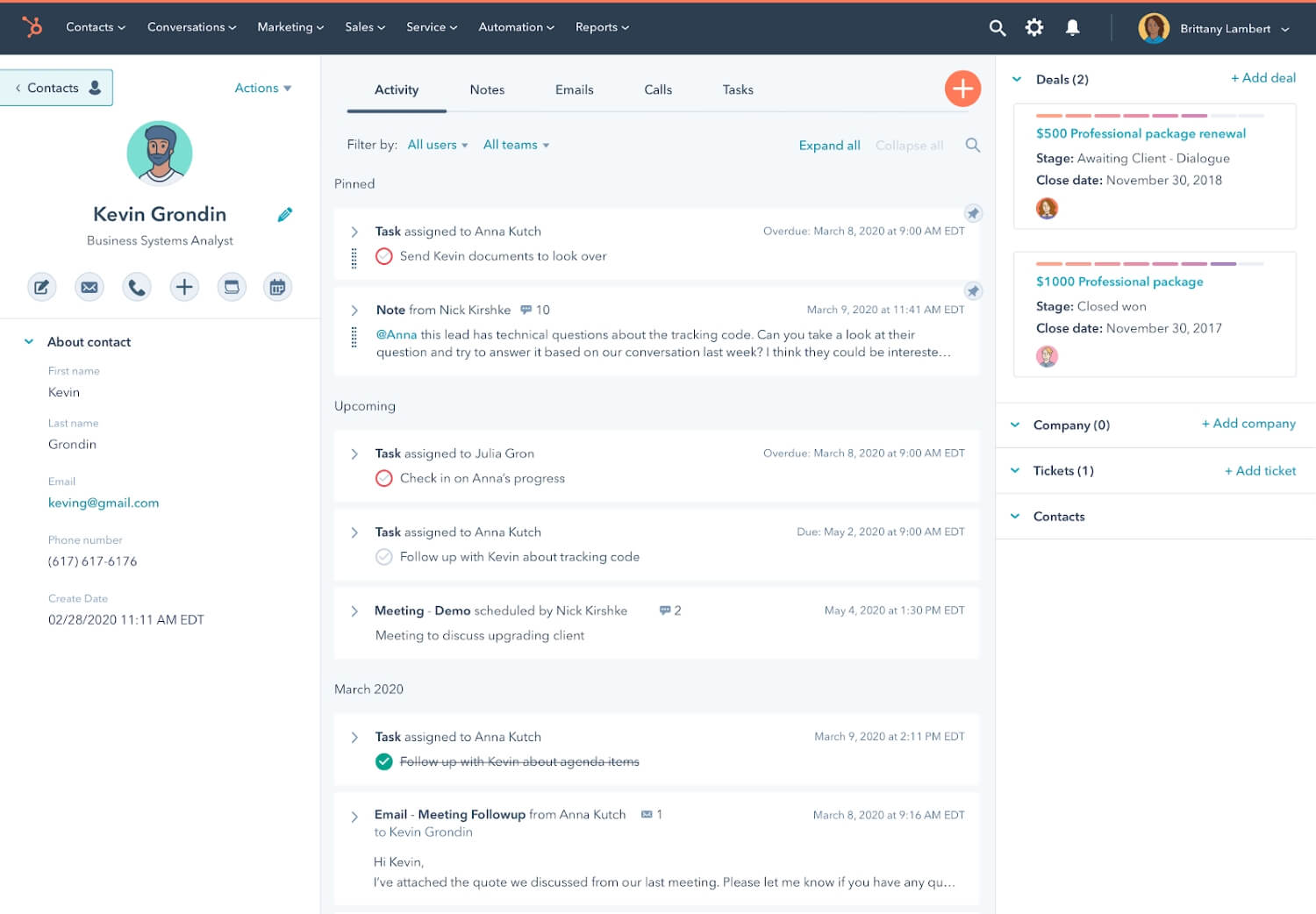 HubSpot CRM dashboard